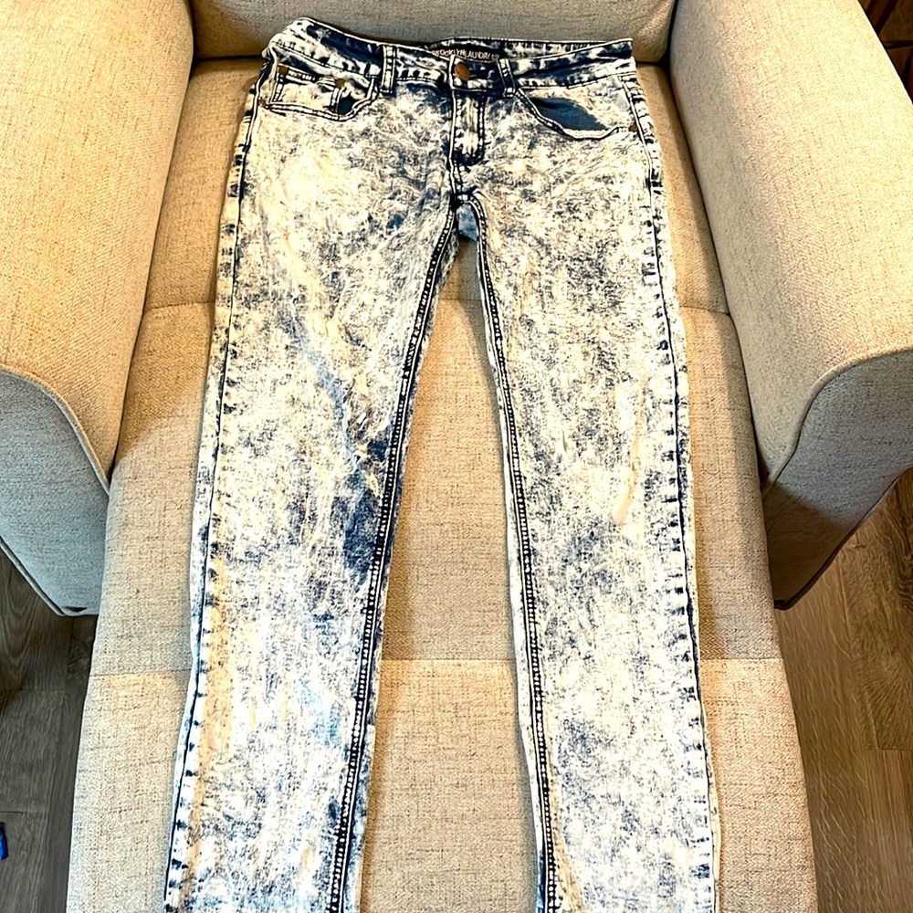 Brooklyn Laundry denim pants size W:30, L:32.